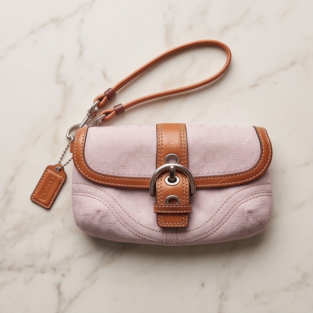 Vintage 2002 Coach Signature C Soho Buckle Wristlet Lavender Pink Tan Leather
